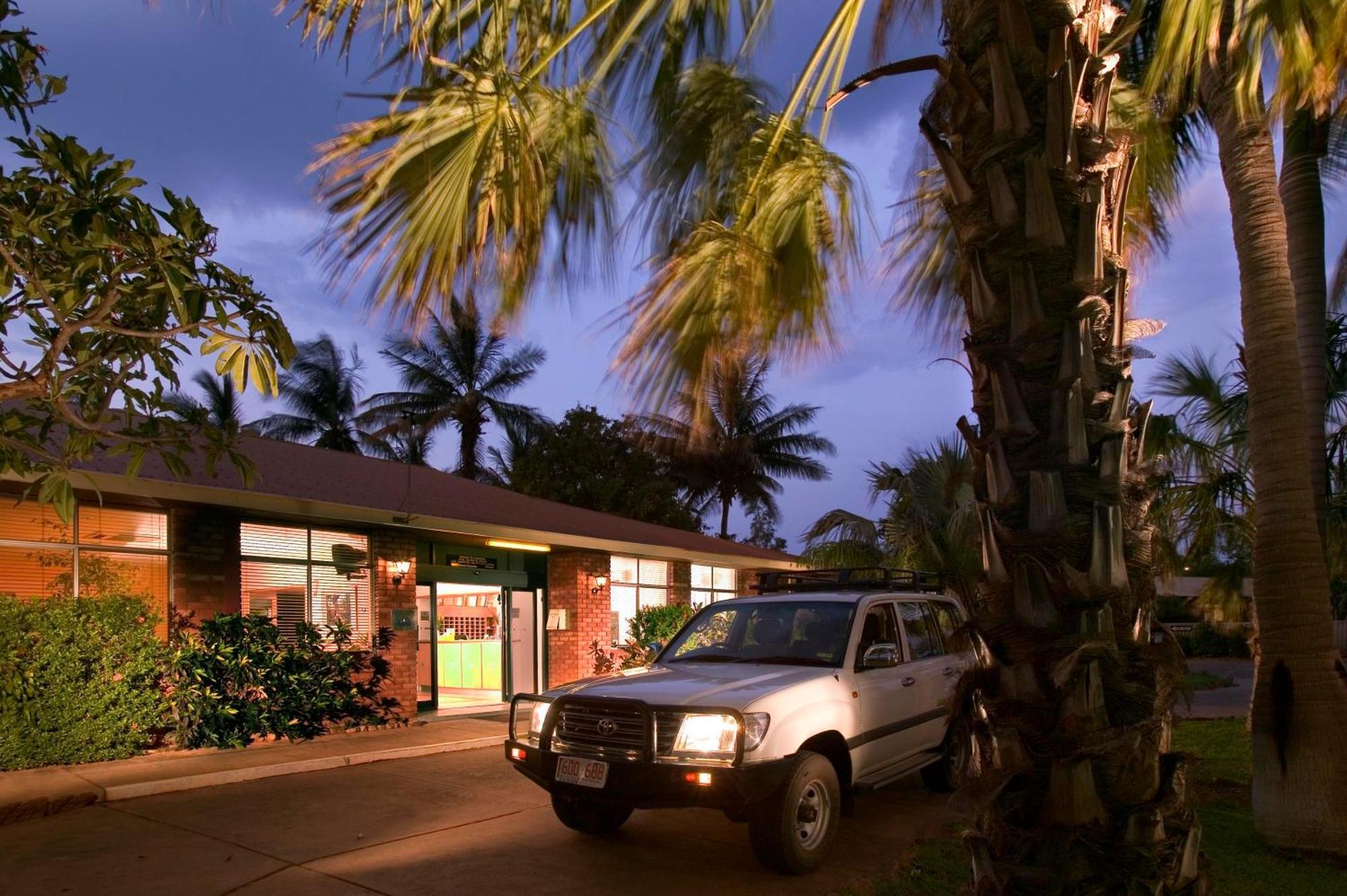The Cambridge Kununurra Otel Dış mekan fotoğraf