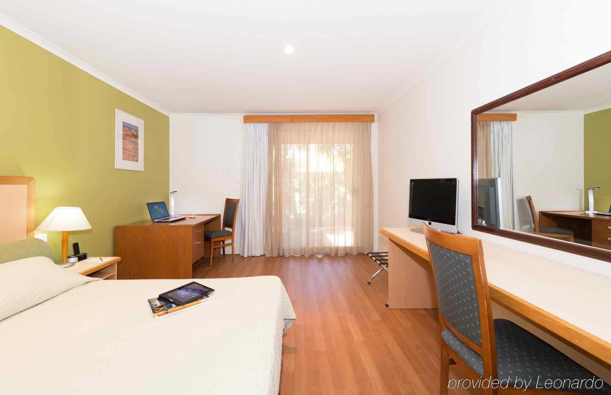 The Cambridge Kununurra Otel Dış mekan fotoğraf